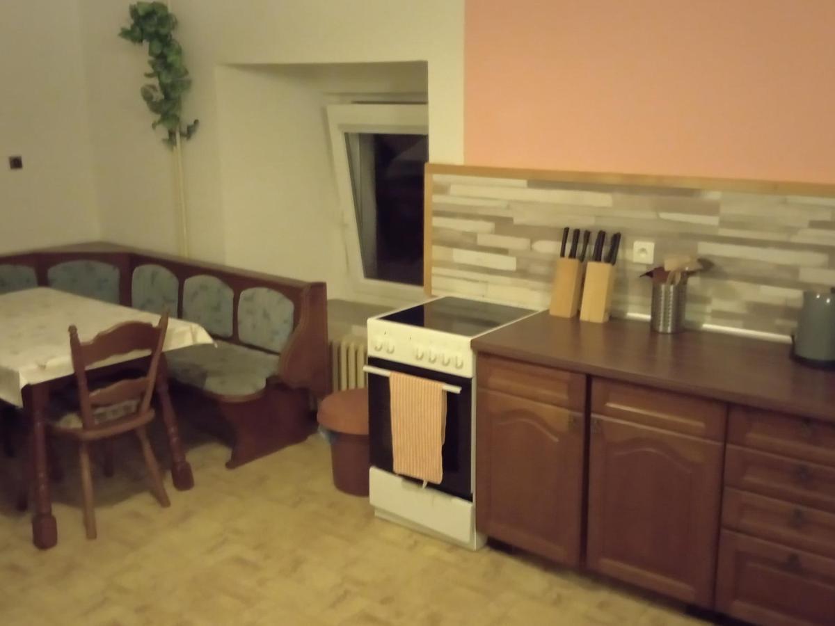 Apartman Police Nad Metuji Διαμέρισμα Εξωτερικό φωτογραφία